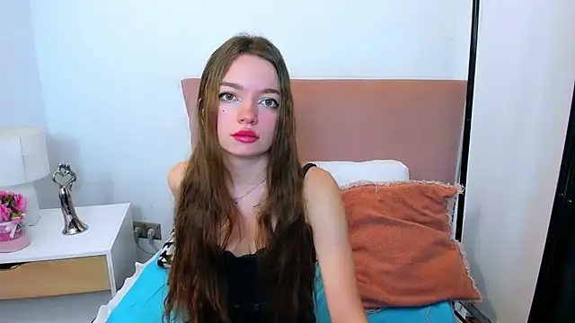 GraceLips online show from 02-22-25, 09:12