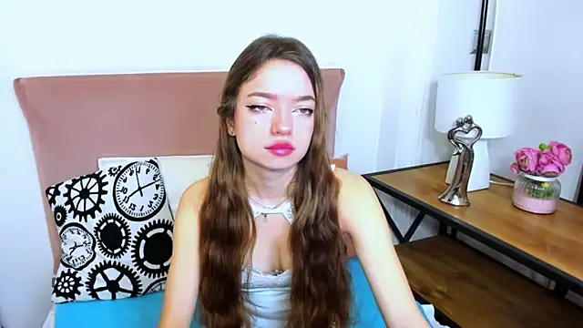 GraceLips online show from 03-07-25, 06:35