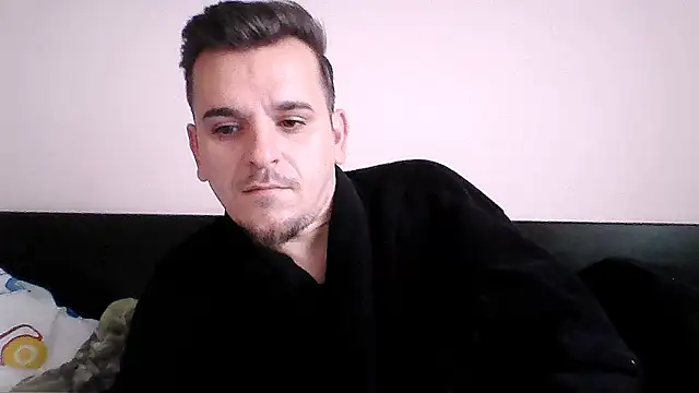 Snapshot of Huge_cock22cm chatting on 10-06-25, 07:28 Huge cock22cm online show from 10-06-25, 07:28