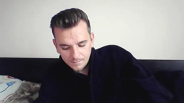 Snapshot of Huge_cock22cm chatting on 10-08-25, 10:35 Huge cock22cm online show from 10-08-25, 10:35