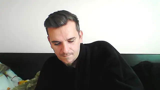 Snapshot of Huge_cock22cm chatting on 10-15-25, 10:04 Huge cock22cm online show from 10-15-25, 10:04