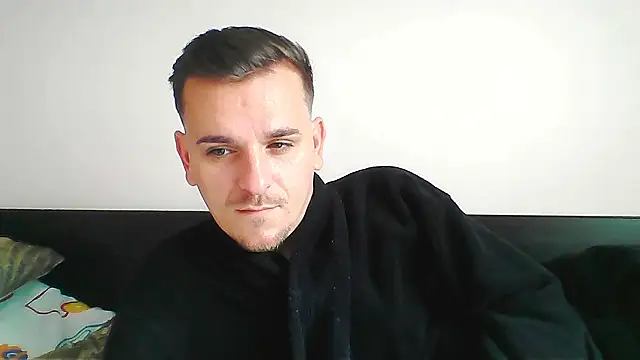 Snapshot of Huge_cock22cm chatting on 10-16-25, 10:38 Huge cock22cm online show from 10-16-25, 10:38