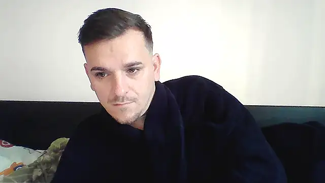 Snapshot of Huge_cock22cm chatting on 10-17-25, 05:21 Huge cock22cm online show from 10-17-25, 05:21