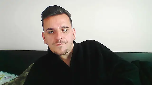 Snapshot of Huge_cock22cm chatting on 10-20-25, 10:16 Huge cock22cm online show from 10-20-25, 10:16