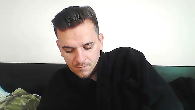 Snapshot of Huge_cock22cm chatting on 10-25-25, 06:54 Huge cock22cm online show from 10-25-25, 06:54