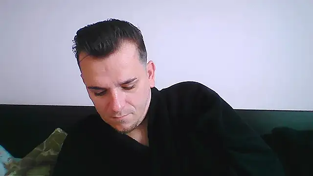 Snapshot of Huge_cock22cm chatting on 11-14-25, 07:29 Huge cock22cm online show from 11-14-25, 07:29