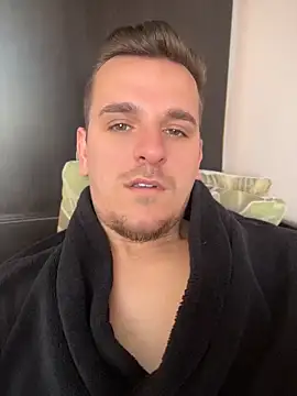 Huge cock22cm online show from 05-01-26, 11:04