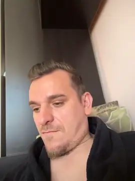 Huge cock22cm online show from 05-06-26, 07:46