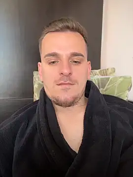Huge cock22cm online show from 05-07-26, 09:58