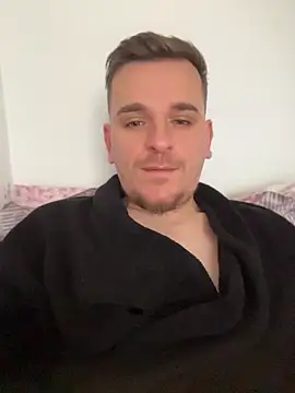 Huge cock22cm online show from 05-08-26, 04:51