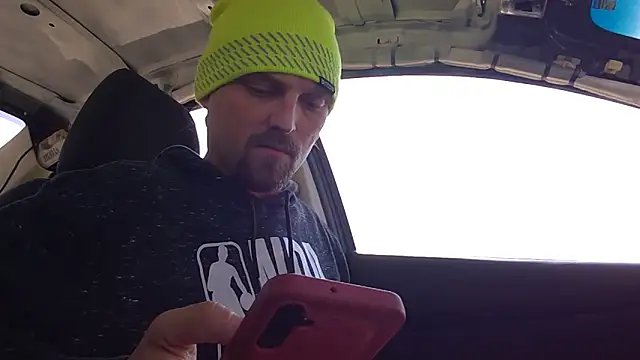 VitaminDrewFl online show from 02-03-26, 04:01