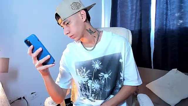 Snapshot of Josep_Davies chatting on 12-25-24, 08:50 Josep Davies online show from 12-25-24, 08:50