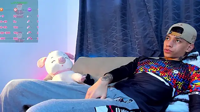 Snapshot of Josep_Davies chatting on 12-28-24, 02:22 Josep Davies online show from 12-28-24, 02:22