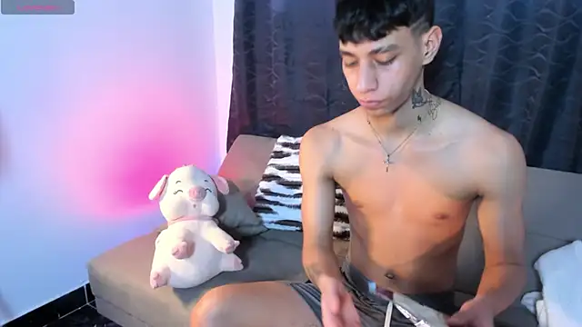 Snapshot of Josep_Davies chatting on 01-08-25, 11:19 Josep Davies online show from 01-08-25, 11:19