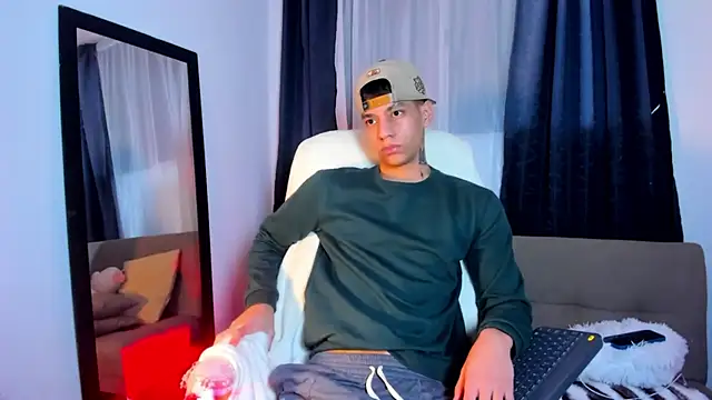 Snapshot of Josep_Davies chatting on 01-27-25, 09:55 Josep Davies online show from 01-27-25, 09:55