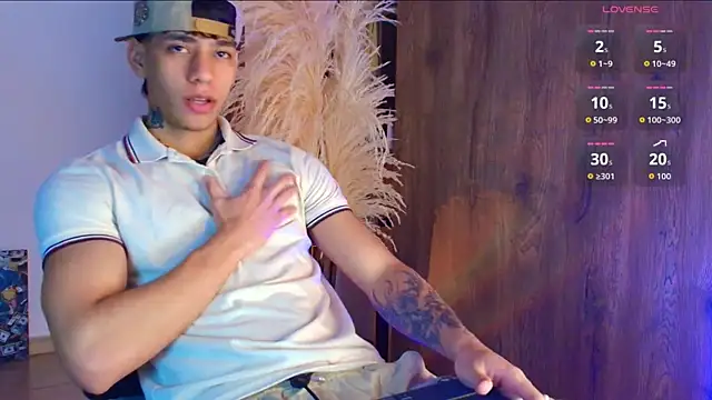 Snapshot of Josep_Davies chatting on 10-11-25, 09:24 Josep Davies online show from 10-11-25, 09:24