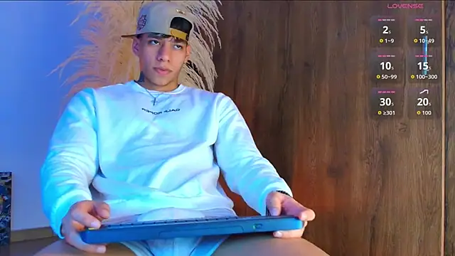 Snapshot of Josep_Davies chatting on 10-26-25, 07:42 Josep Davies online show from 10-26-25, 07:42