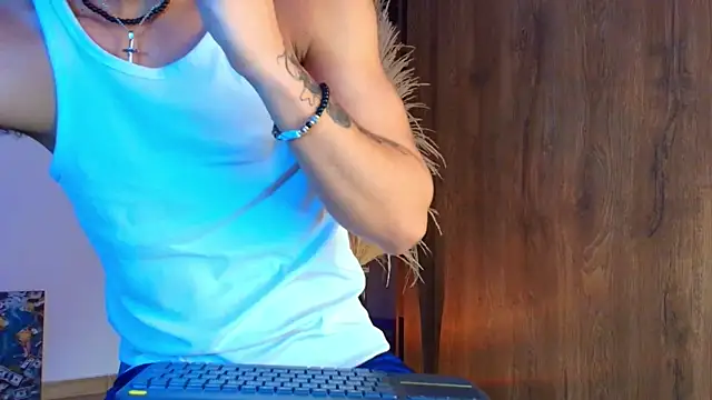 Snapshot of Josep_Davies chatting on 10-30-25, 10:27 Josep Davies online show from 10-30-25, 10:27