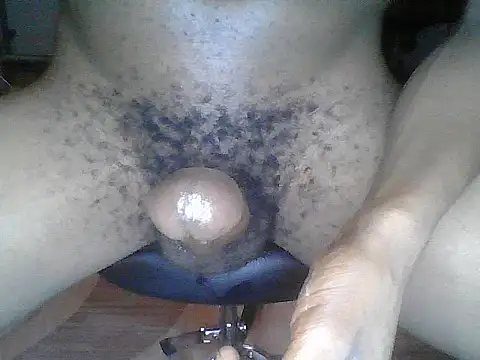 Snapshot of HornyRedBull chatting on 04-19-26, 01:27 HornyRedBull online show from 04-19-26, 01:27