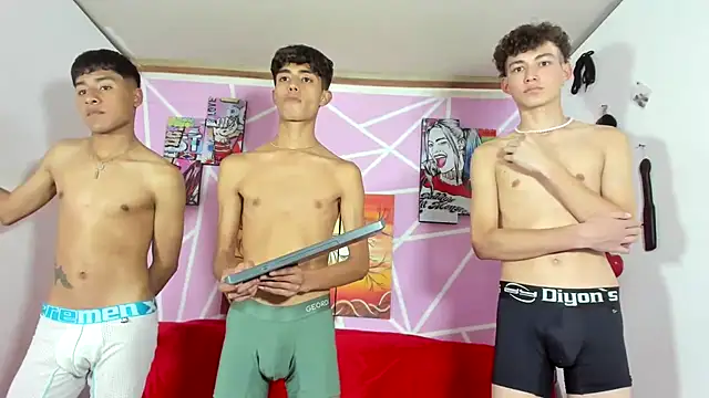 Snapshot of oliverhot2005 chatting on 01-09-25, 09:58 oliverhot2005 online show from 01-09-25, 09:58