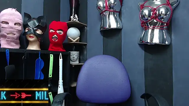 LucyStrike  online show from 12-20-24, 03:58