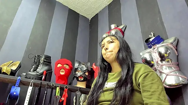 LucyStrike  online show from 02-18-25, 10:47