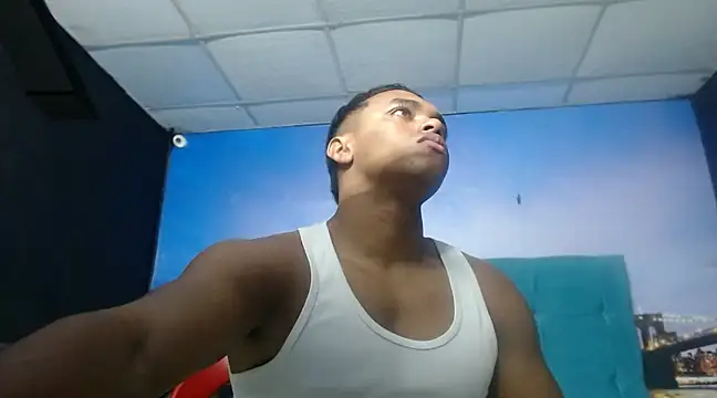 Snapshot of SexyBigCock01 chatting on 02-01-25, 12:05 SexyBigCock01 online show from 02-01-25, 12:05