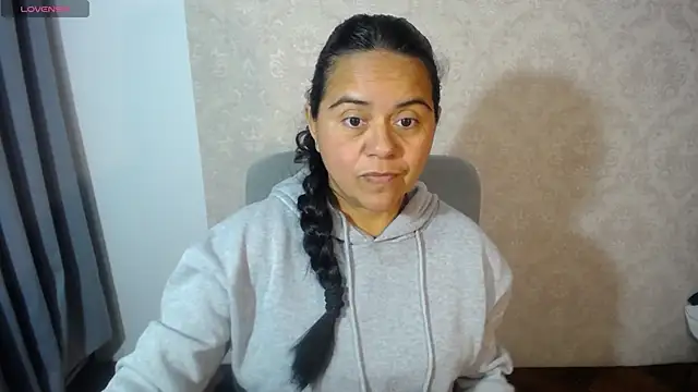 Snapshot of kendra__mamba chatting on 01-11-25, 01:27 kendra mamba online show from 01-11-25, 01:27