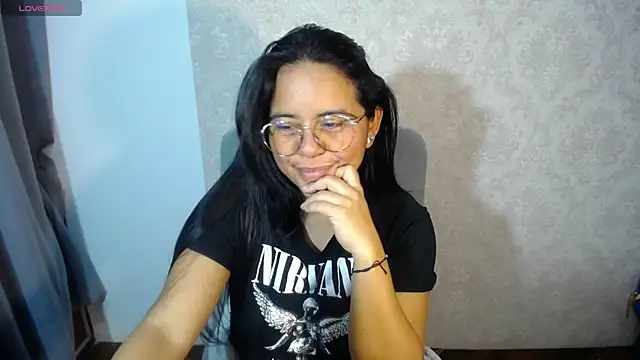 Snapshot of kendra__mamba chatting on 01-16-25, 04:38 kendra mamba online show from 01-16-25, 04:38