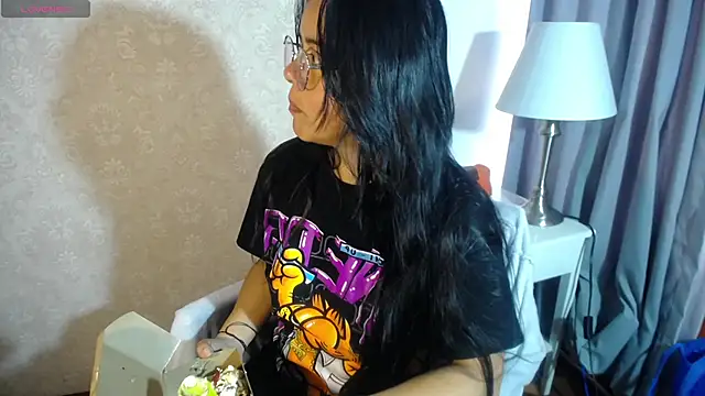 Snapshot of kendra__mamba chatting on 03-11-25, 02:51 kendra mamba online show from 03-11-25, 02:51