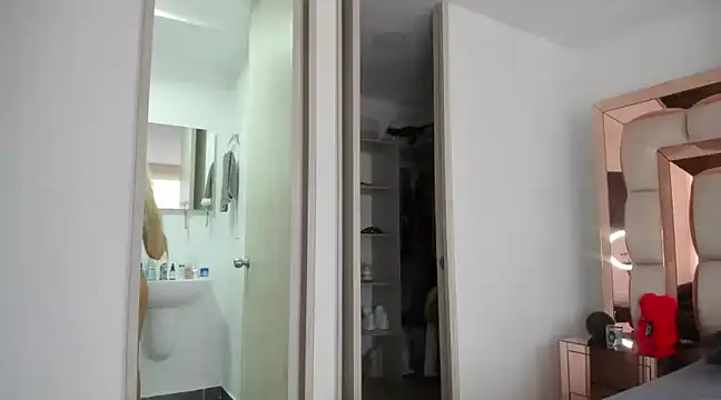 candy-sam28 online show from 12-24-24, 05:13