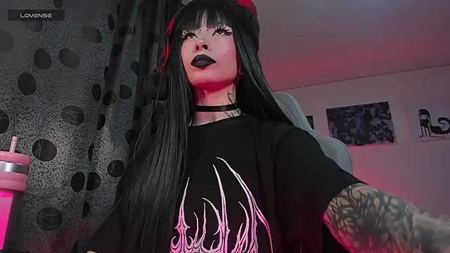 satanbabee online show from 12-20-25, 12:07