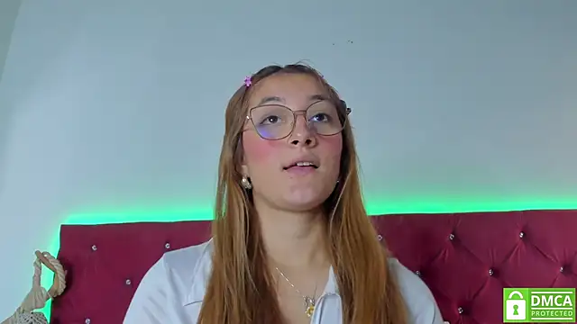 Snapshot of Ruth_harvey_ chatting on 12-10-24, 03:55 Ruth harvey online show from 12-10-24, 03:55