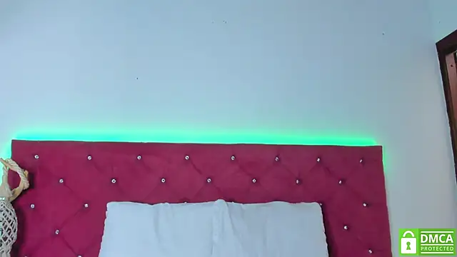 Snapshot of Ruth_harvey_ chatting on 03-01-25, 01:18 Ruth harvey online show from 03-01-25, 01:18