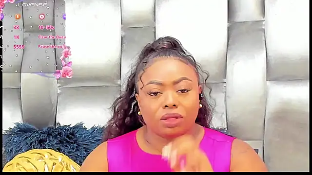CamilaBenitez online show from 04-30-26, 10:47