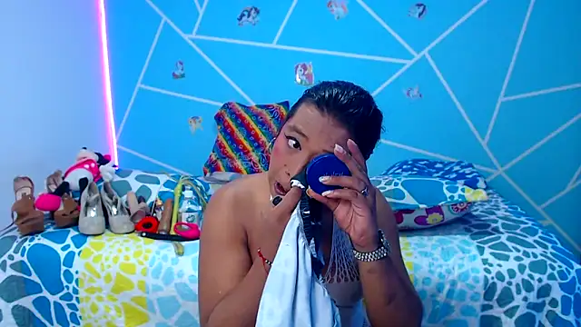 EmilyTsSweet online show from 10-28-25, 07:38