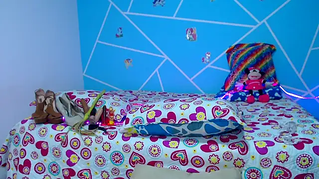 EmilyTsSweet online show from 11-04-25, 07:02