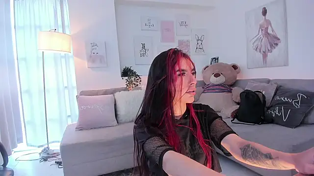 Snapshot of Nicolle_foxy chatting on 02-27-25, 07:26 Nicolle foxy online show from 02-27-25, 07:26