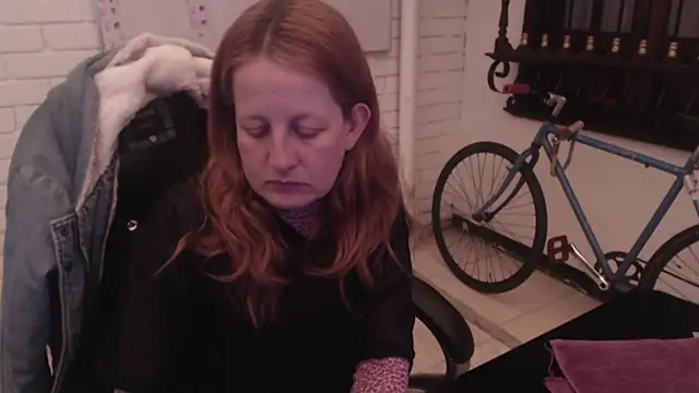 ViioletaMora online show from 02-06-25, 08:13