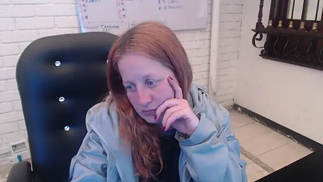 ViioletaMora online show from 02-08-25, 08:42