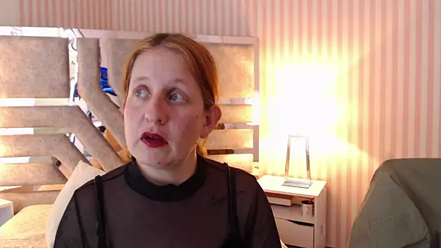 ViioletaMora online show from 02-11-25, 02:14