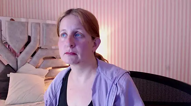 ViioletaMora online show from 02-23-25, 11:58