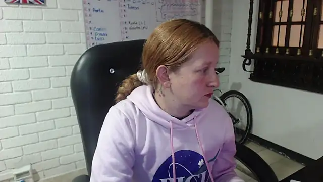 ViioletaMora online show from 02-25-25, 03:09