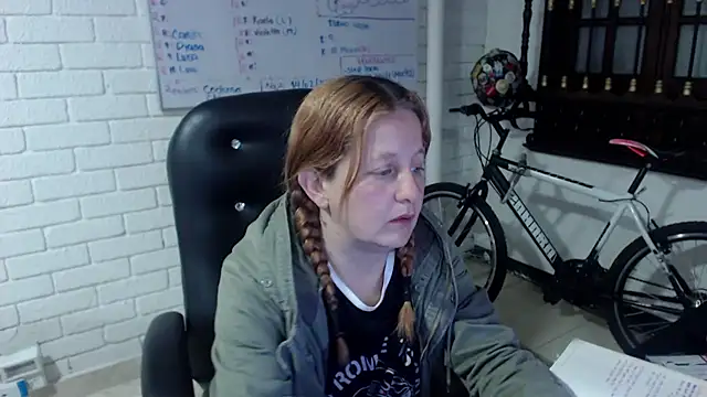 ViioletaMora online show from 02-27-25, 09:32