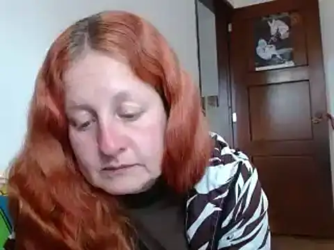 ViioletaMora online show from 10-14-25, 05:47