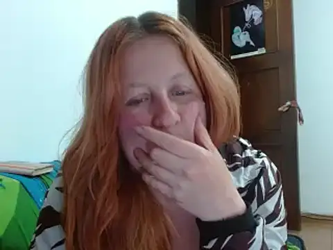 ViioletaMora online show from 10-27-25, 06:17