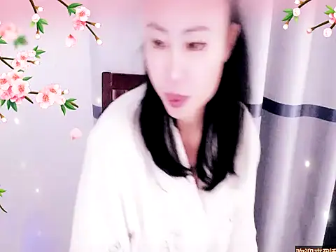 Snapshot of xiaoxuer chatting on 01-10-25, 06:53 xiaoxuer online show from 01-10-25, 06:53