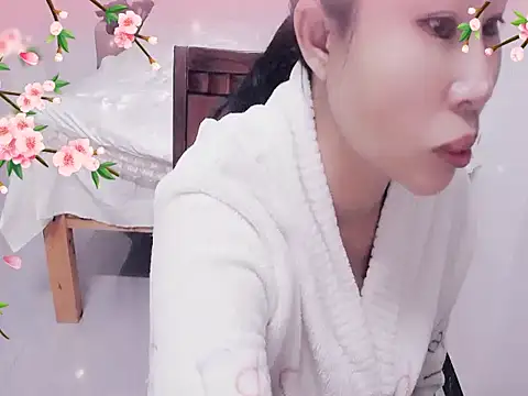 Snapshot of xiaoxuer chatting on 03-07-25, 05:18 xiaoxuer online show from 03-07-25, 05:18