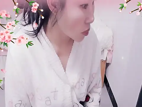 Snapshot of xiaoxuer chatting on 03-18-25, 04:58 xiaoxuer online show from 03-18-25, 04:58