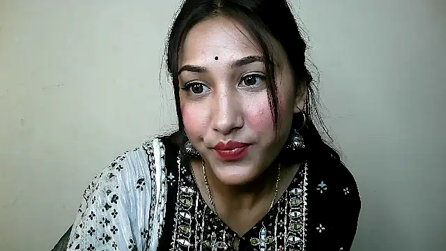 Snapshot of Princess_noorjahan chatting on 01-12-25, 10:54 Princess noorjahan online show from 01-12-25, 10:54